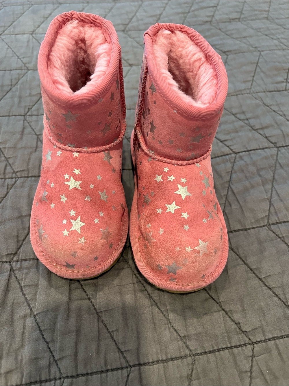 UGG Pink Star-Print Kids Suede Boots